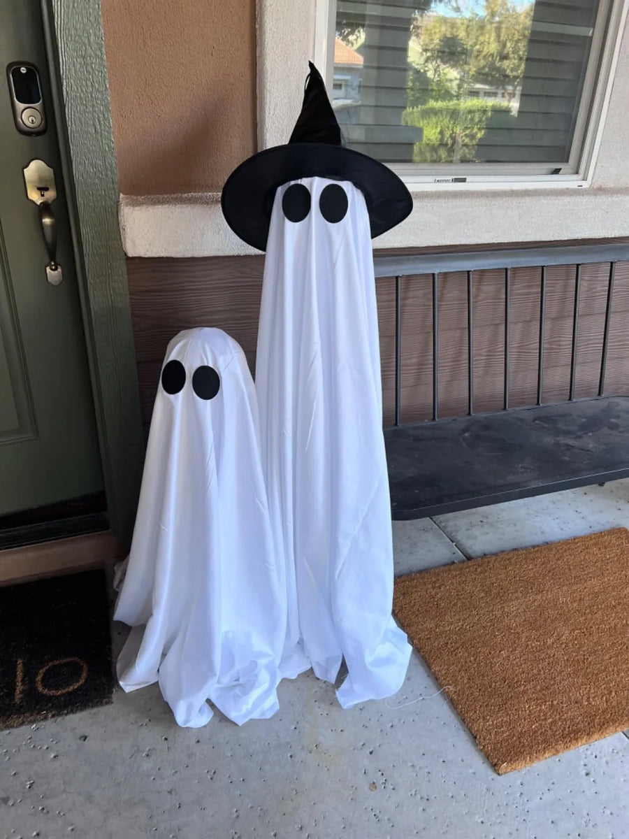 Nuvala Wisp on a porch