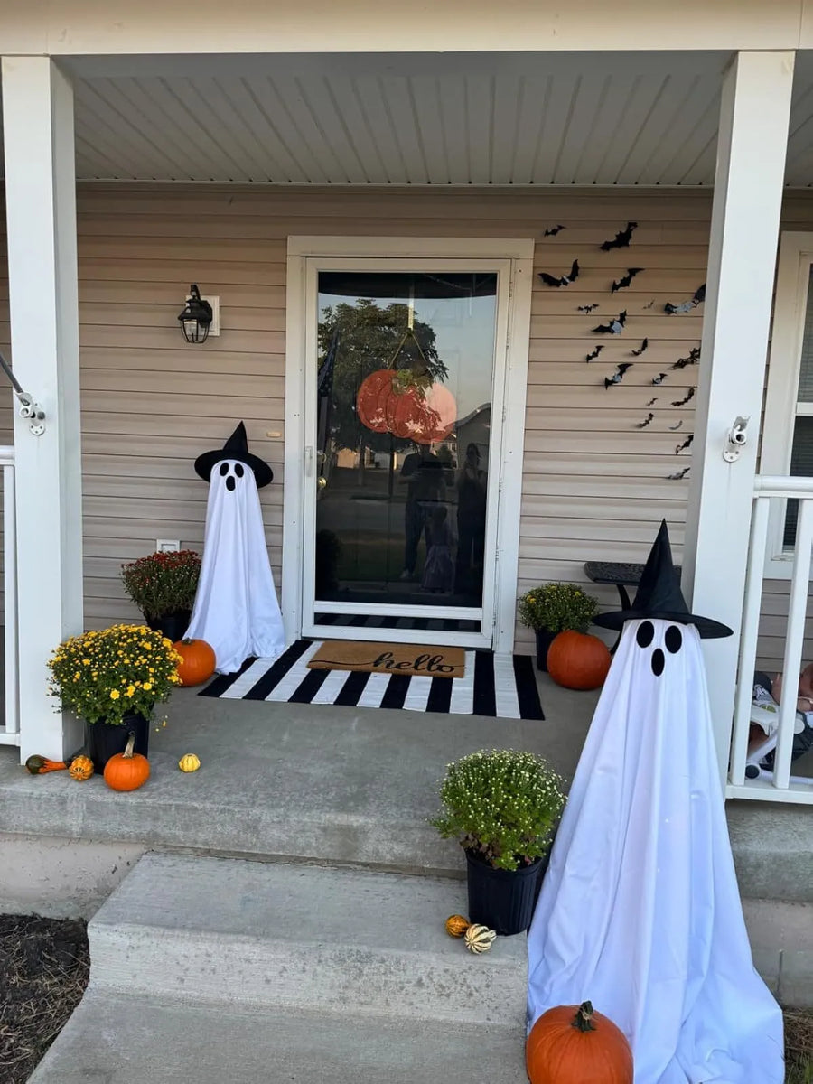 Nuvala Wisp on a porch